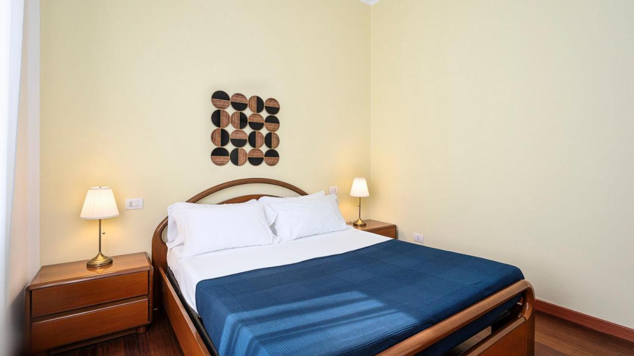 "Gold Fashion" - Residenza Duomo Citylife Apartment Милано Екстериор снимка